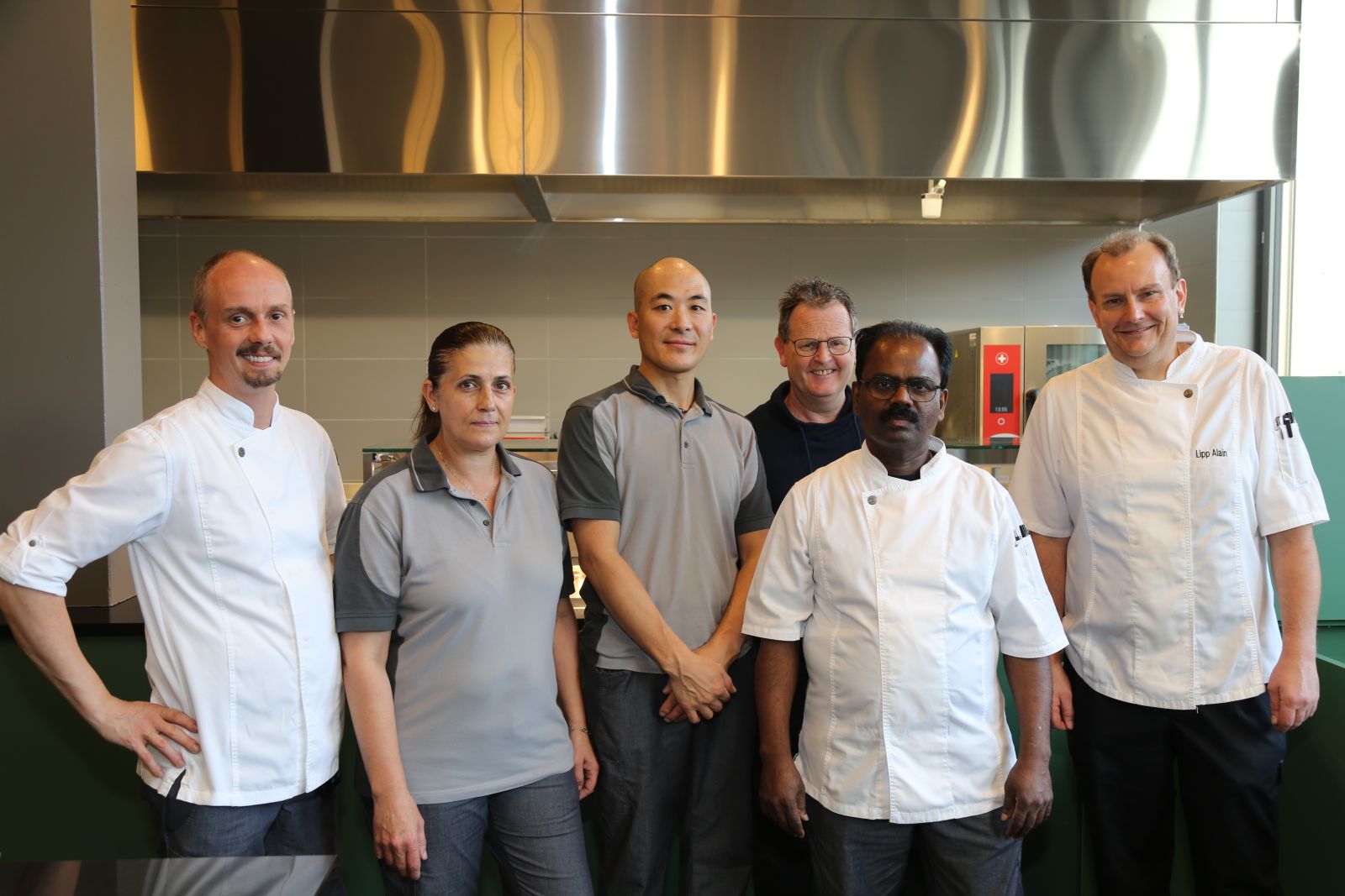 Kuechenteam_006.JPG